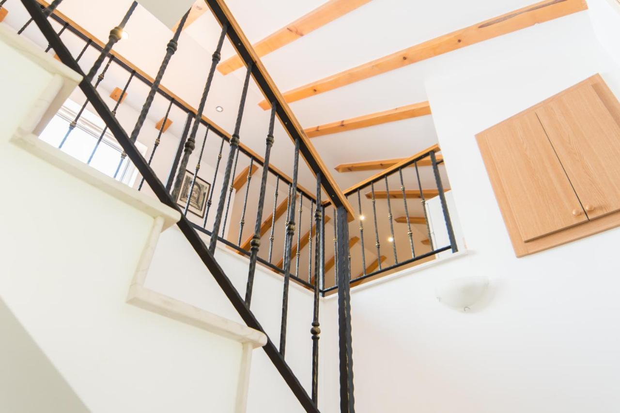 Apartments Sutalo 챠브타트 외부 사진