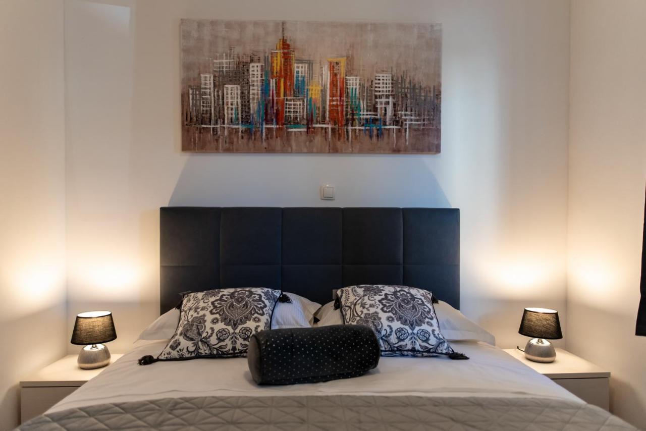 Apartments Sutalo 챠브타트 외부 사진